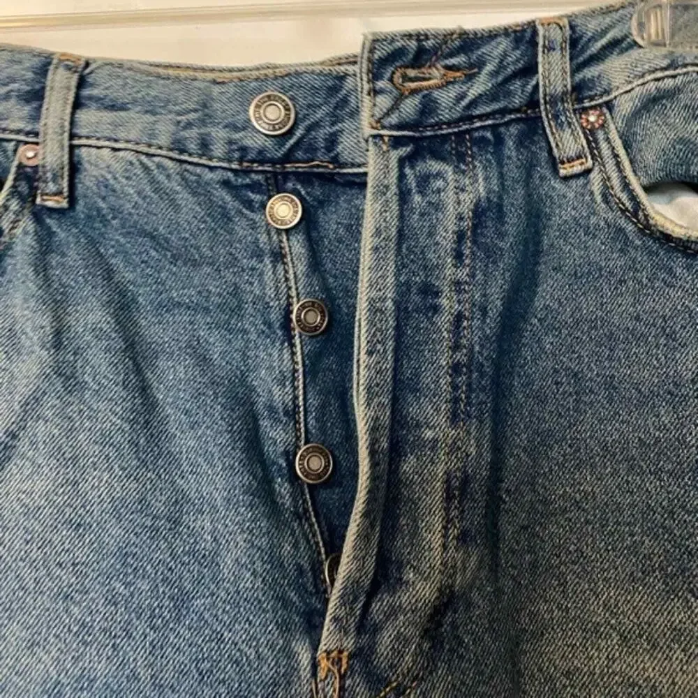 We The Free Lasso Straight Button Fly Jeans in Back Road Blue Size 32 New!!